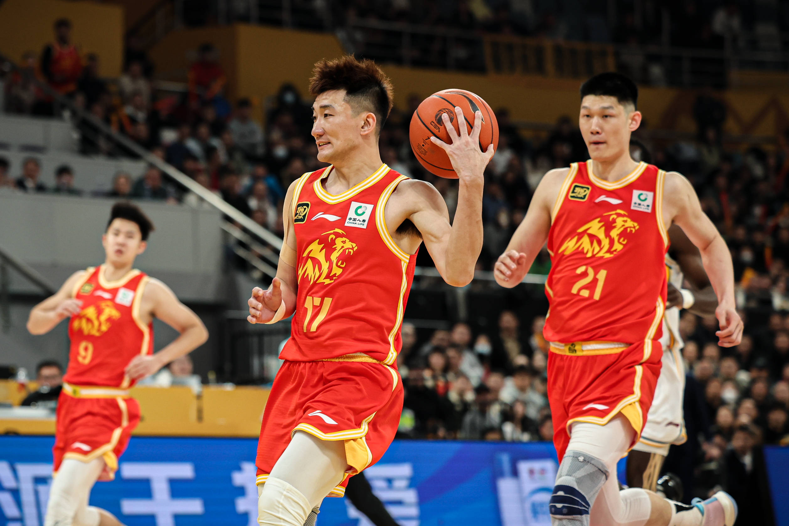 详细阅读:APP下载关于广厦男篮迎欧篮联关键赛,关键时刻官宣签约,态度坚定,训练强度明显提升的信息 APP下载关于广厦男篮迎欧篮联关键赛,关键时刻官宣签约,态度坚定,训练强度明显提升的信息