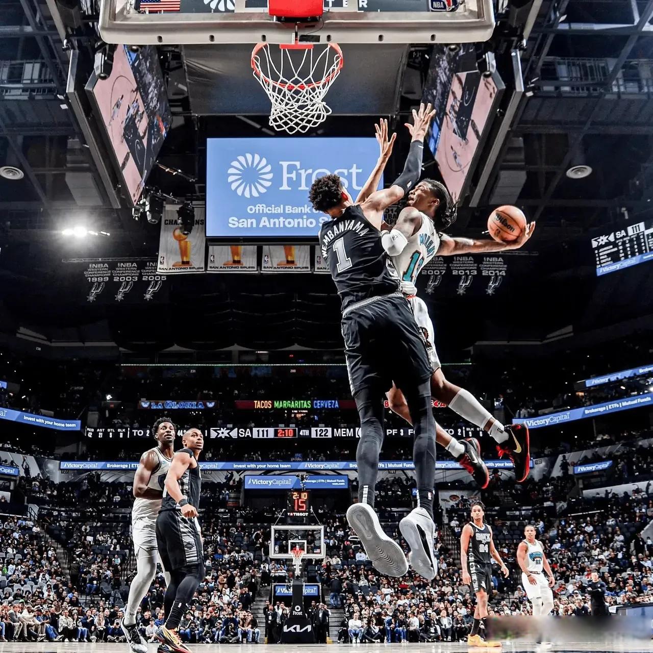 Wending gaming底特律活塞训练开放日；关键时刻调整名单引欢呼；NBA常规赛在即；训练强度明显提升的简单介绍