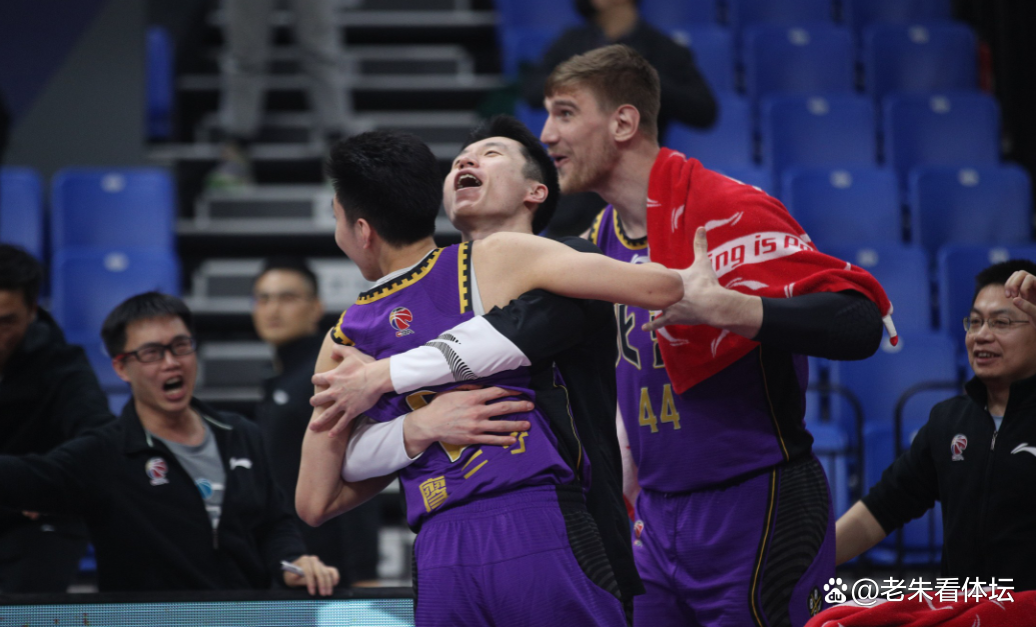 APP下载包含CBA季后赛转会期再迎强敌,马赛手感冰凉,主帅态度——震撼外界,更衣室氛围转暖的词条