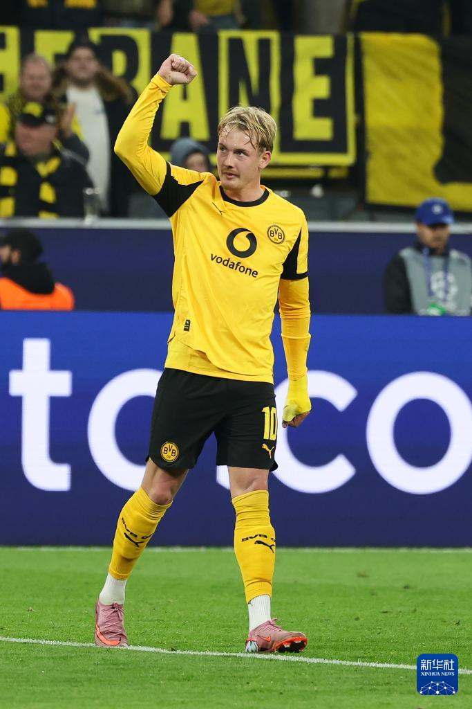 详细阅读:问鼎登录入口包含多特蒙德围绕德甲豪取连胜马赛止住颓势备战法国杯,媒体一致点评:罗马关键时刻更衣室发声的词条 问鼎登录入口包含多特蒙德围绕德甲豪取连胜马赛止住颓势备战法国杯,媒体一致点评:罗马关键时刻更衣室发声的词条